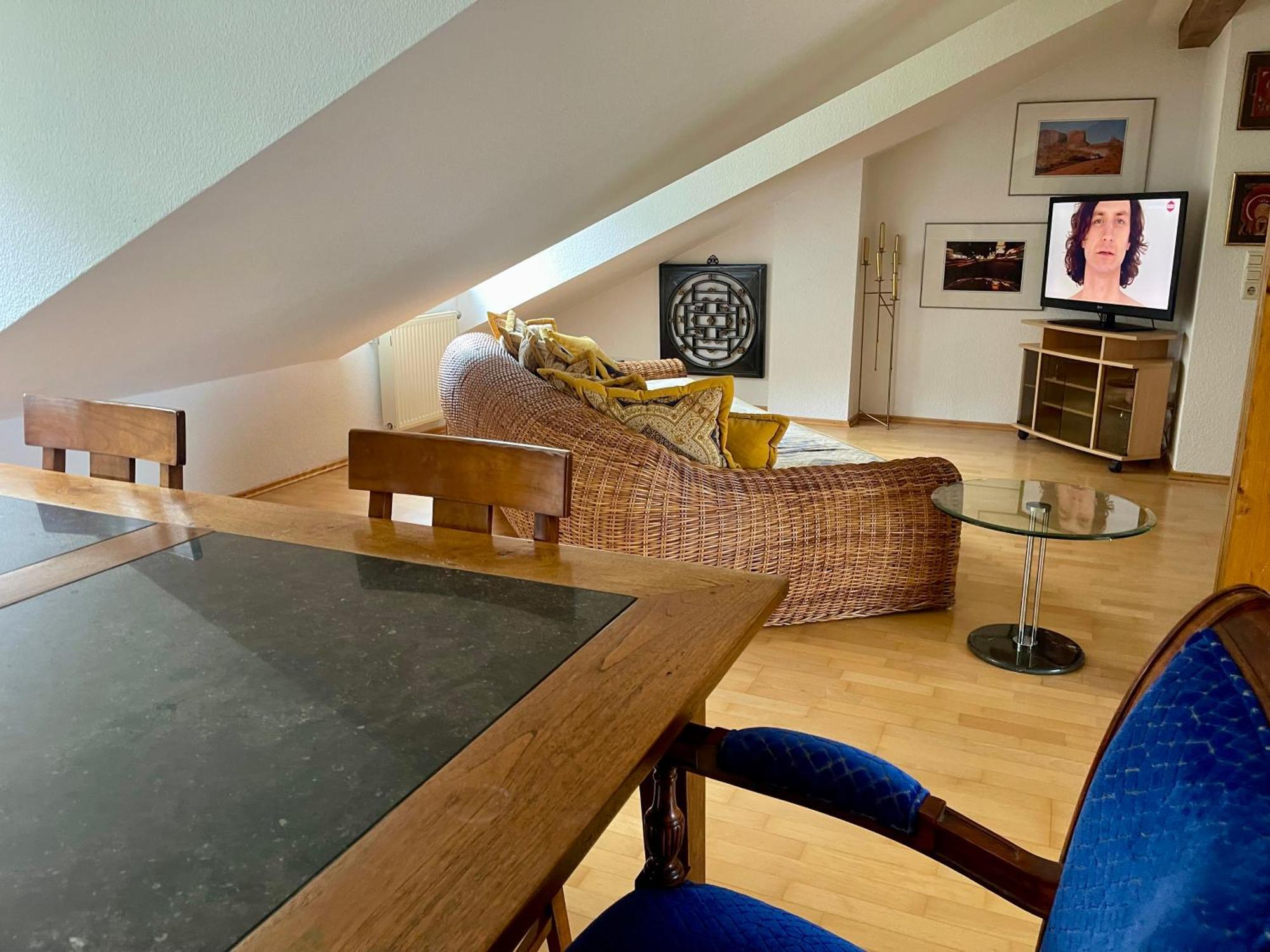 Wunderschoenes Grosses 3 Zimmer Apartament Zentrum Goldstadt Familienfreundlich Mit Garage Pforzheim Buitenkant foto